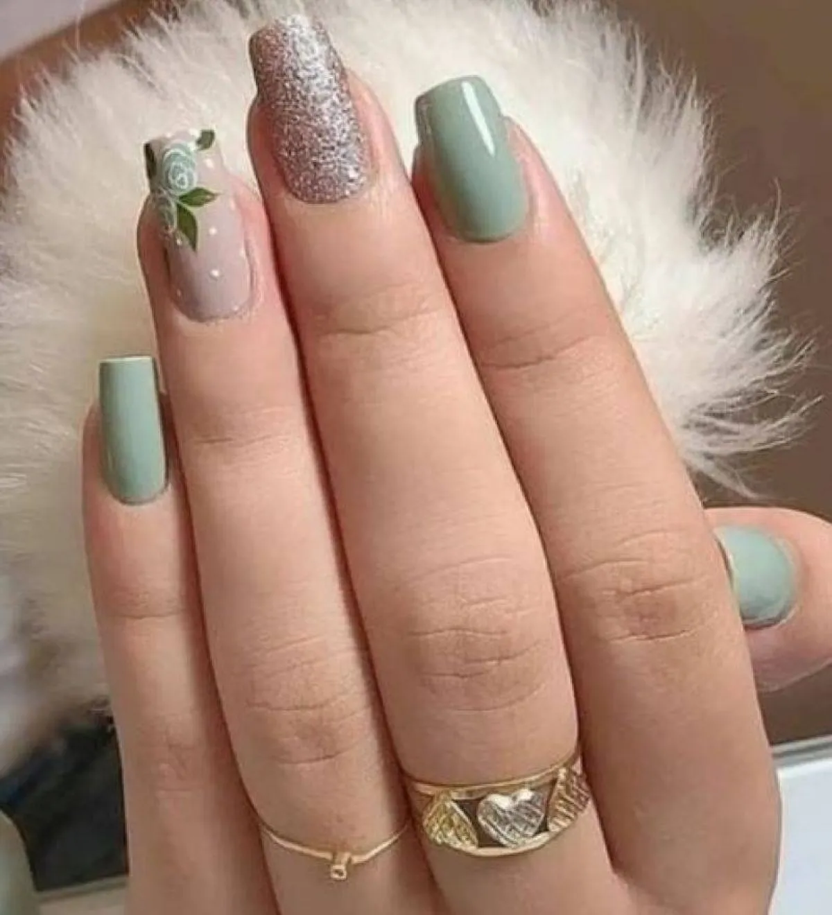 رسومات مناكير أخضر