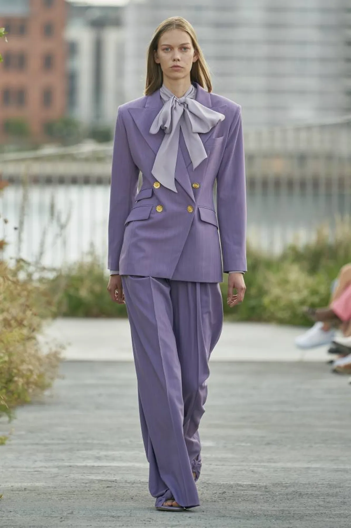 لون العام 2022