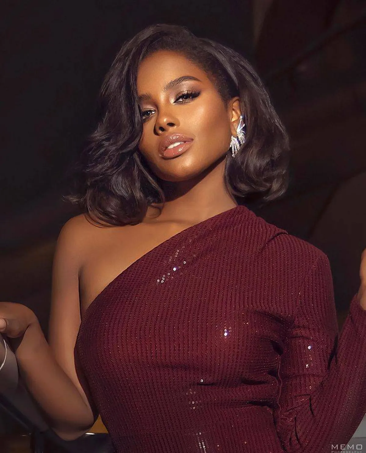 أقراط يبرم Yeprem-الصورة من حساب داليا مبارك على انستغرام