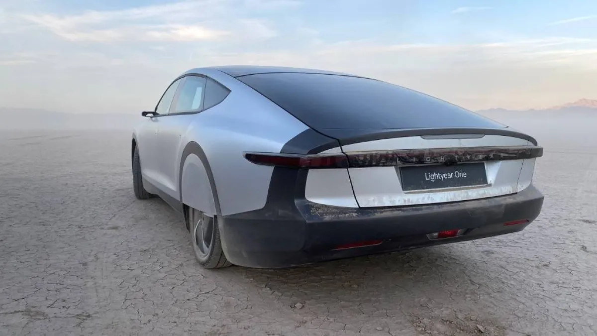 سيارة Lightyear One لايت يير وان الكهربائية