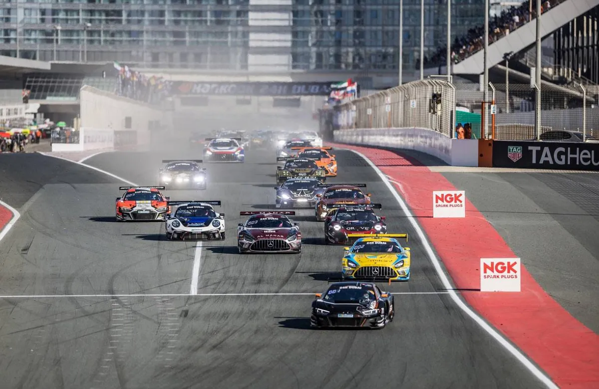 تتويج السعودي MS7 بالمركز الأول في سباق"هانكوك 24 ساعة" والإماراتي Dragon يفوز بسباق الفئة GT4))