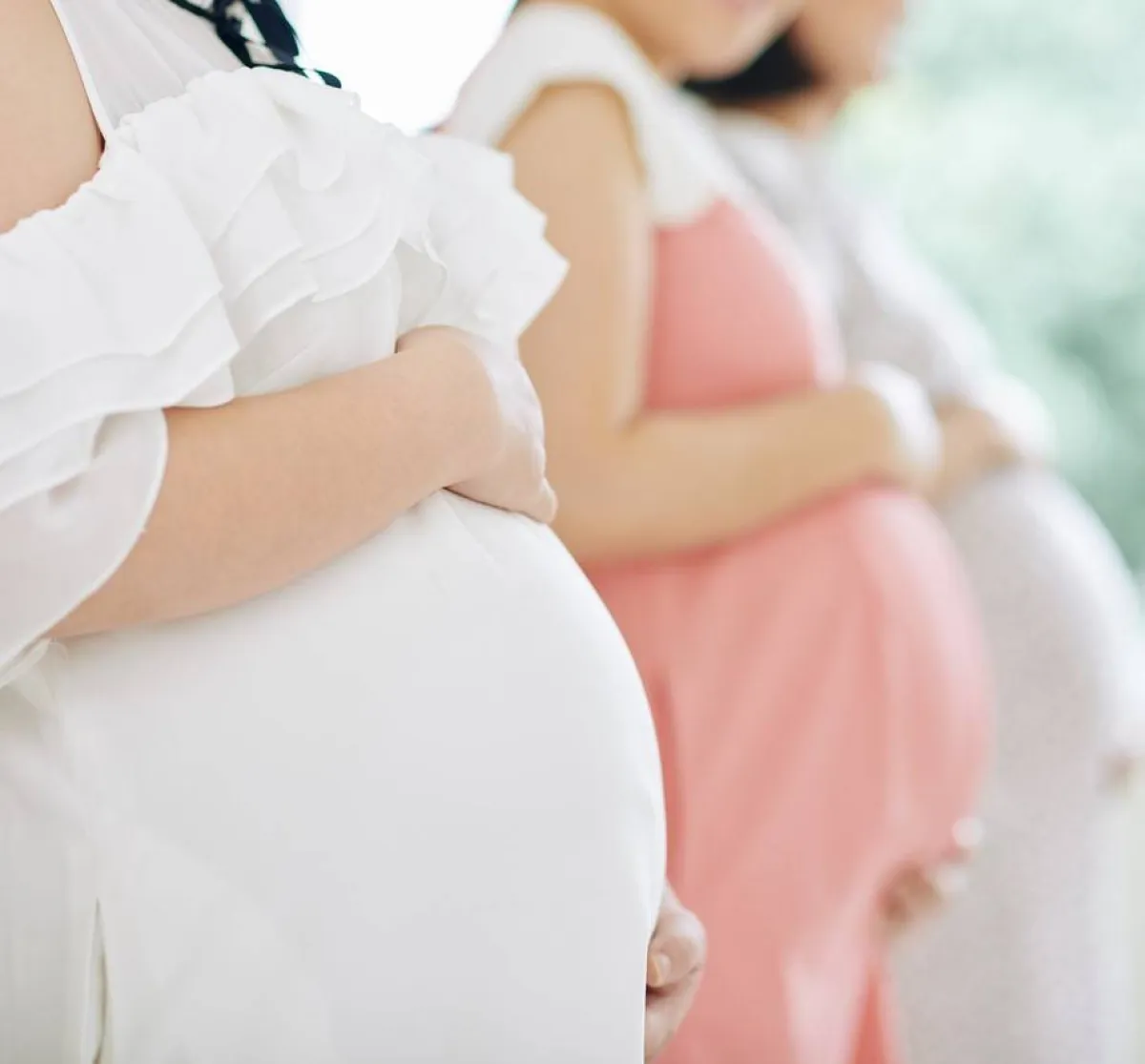 صورة لـ 3 حوامل