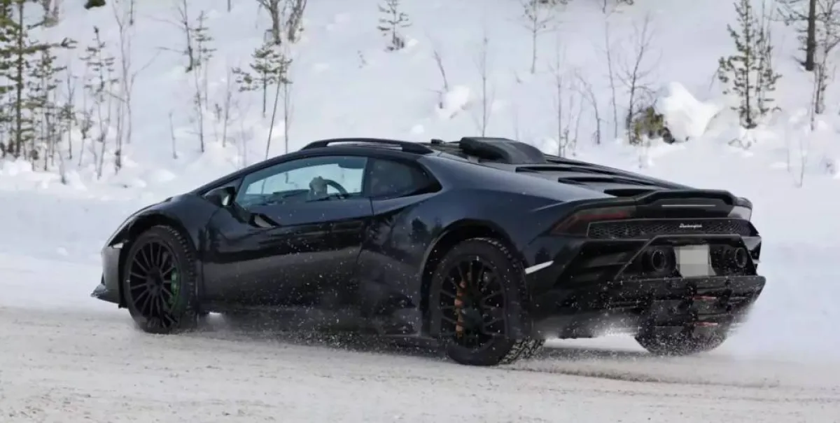 لامبورجيني هوراكان ستيراتو تستعد لمواجهة التضاريس بدعم نظام التعليق الجديد