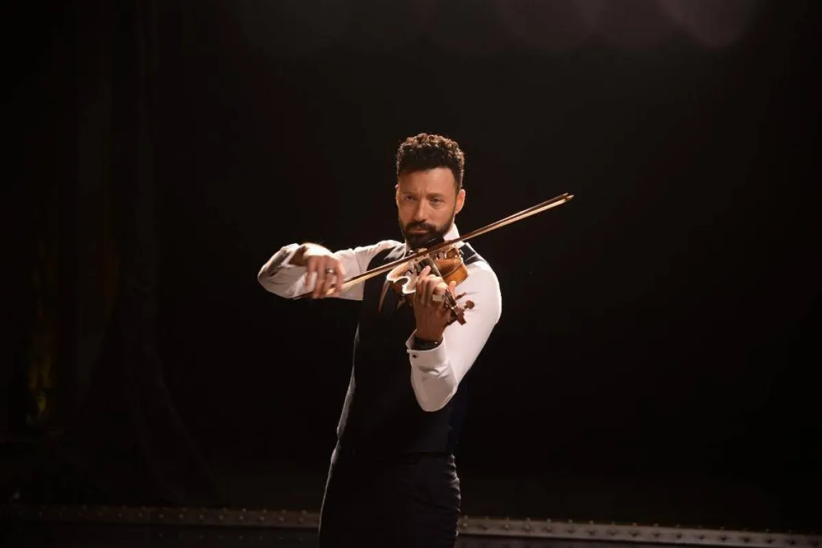 أحمد فهمي في برامجه الجديد أحلى كلام  - الصورة من المسؤول الإعلامي للبرنامج