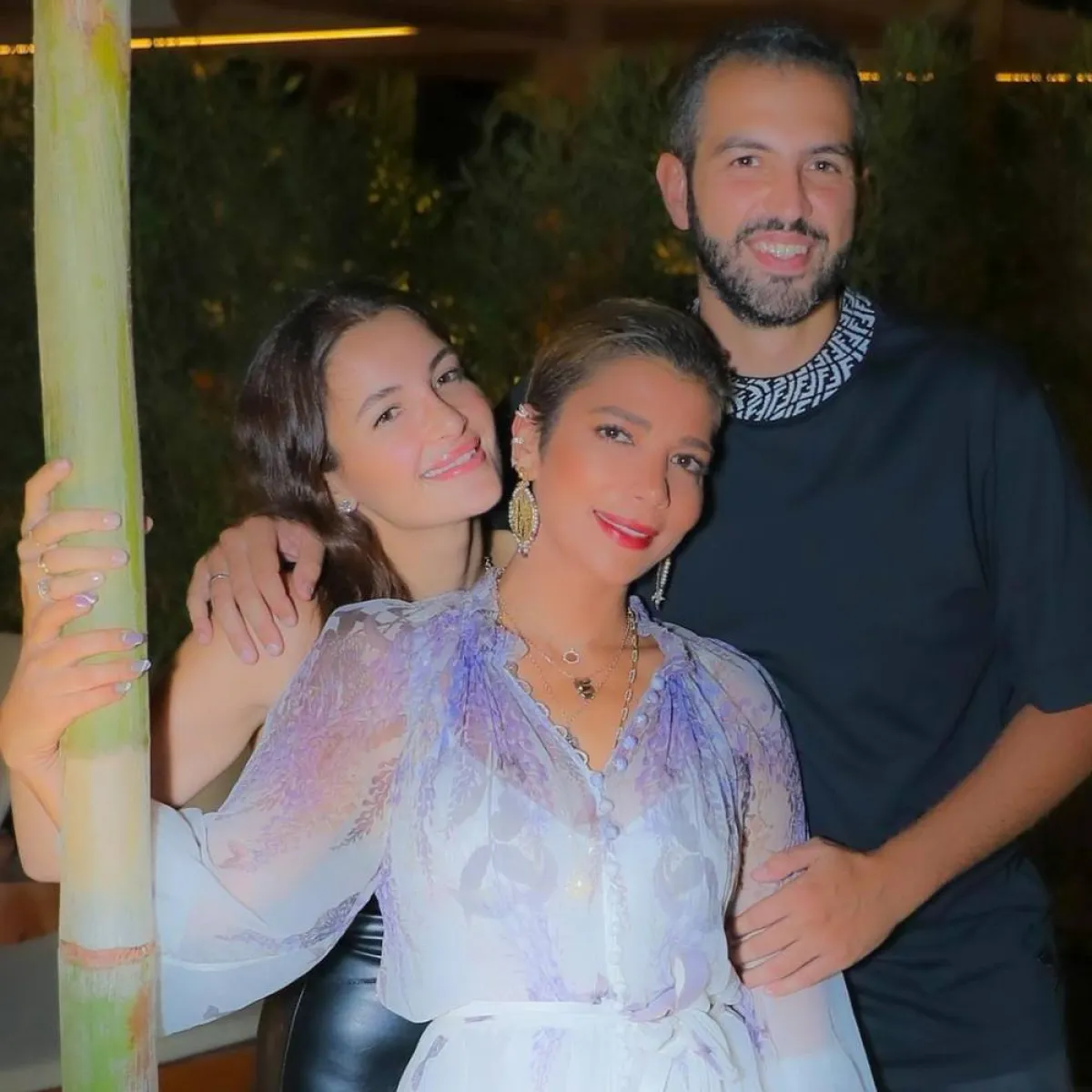 أصالة وشام وخطيبها أحمد هلال - الصورة من حساب شام على انستغرام