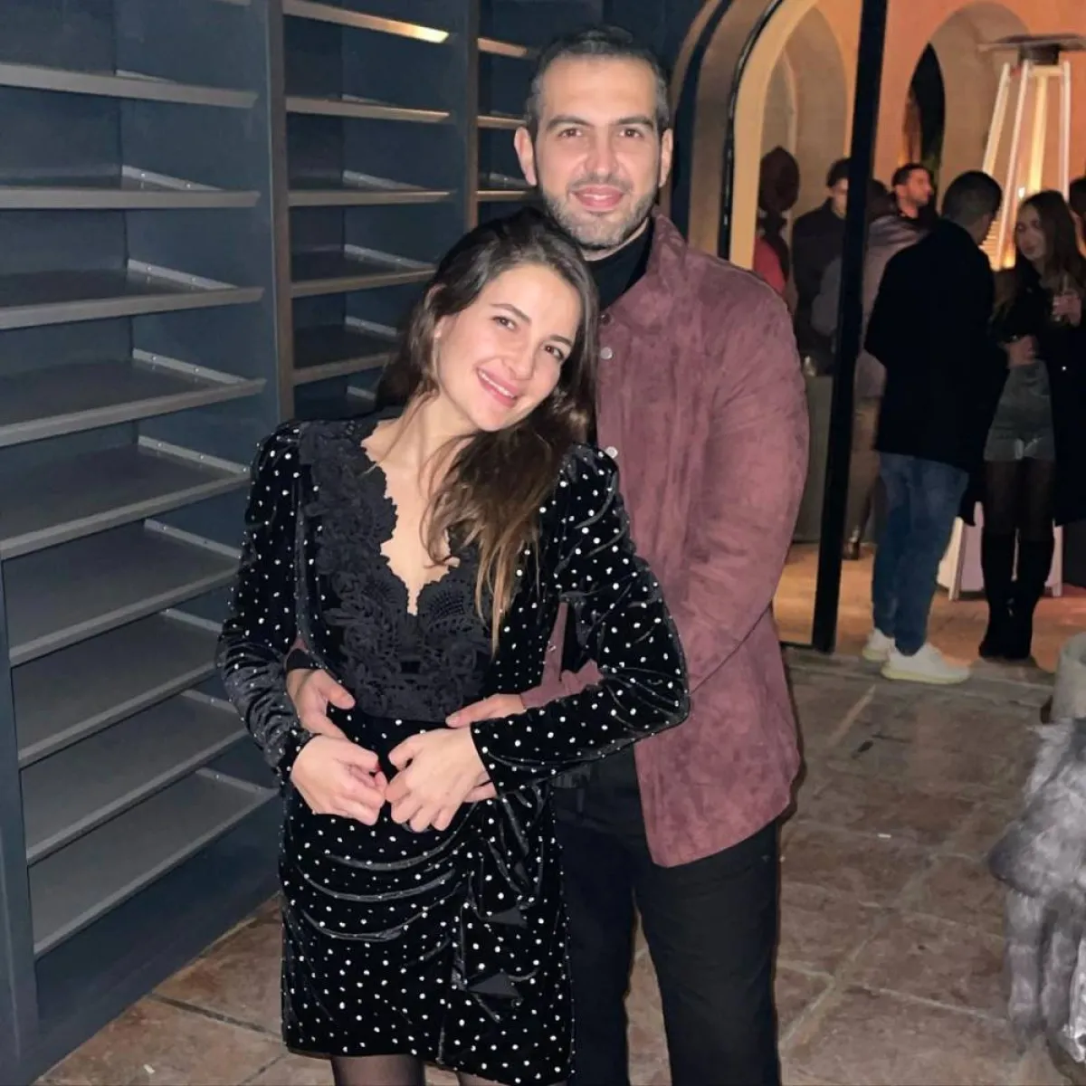 شام الذهبي وخطيبها أحمد هلال - الصورة من حساب شام على انستغرام