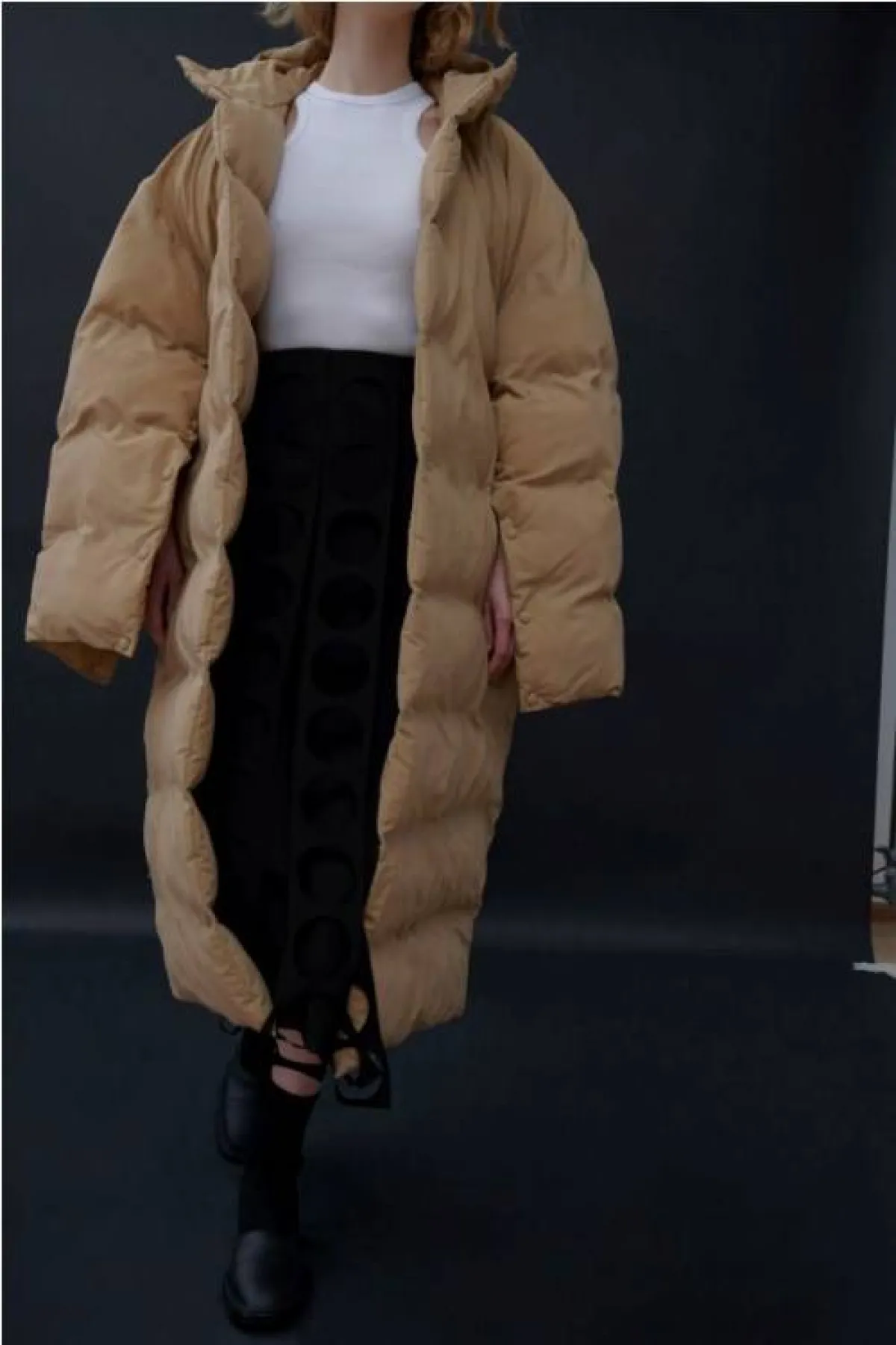 معطف الترنش من أوايك  Awake