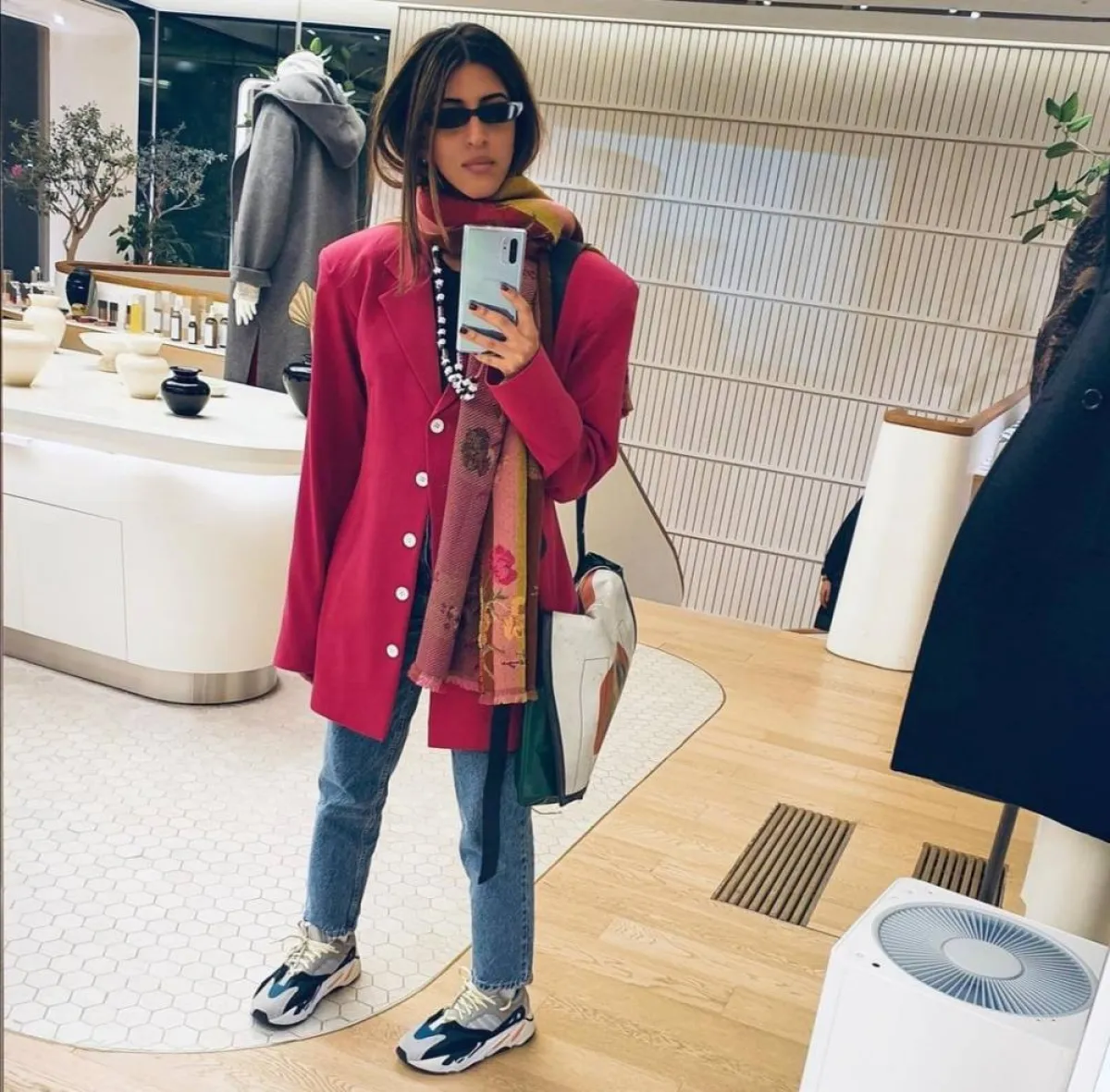 المصممة اروى البنوي 