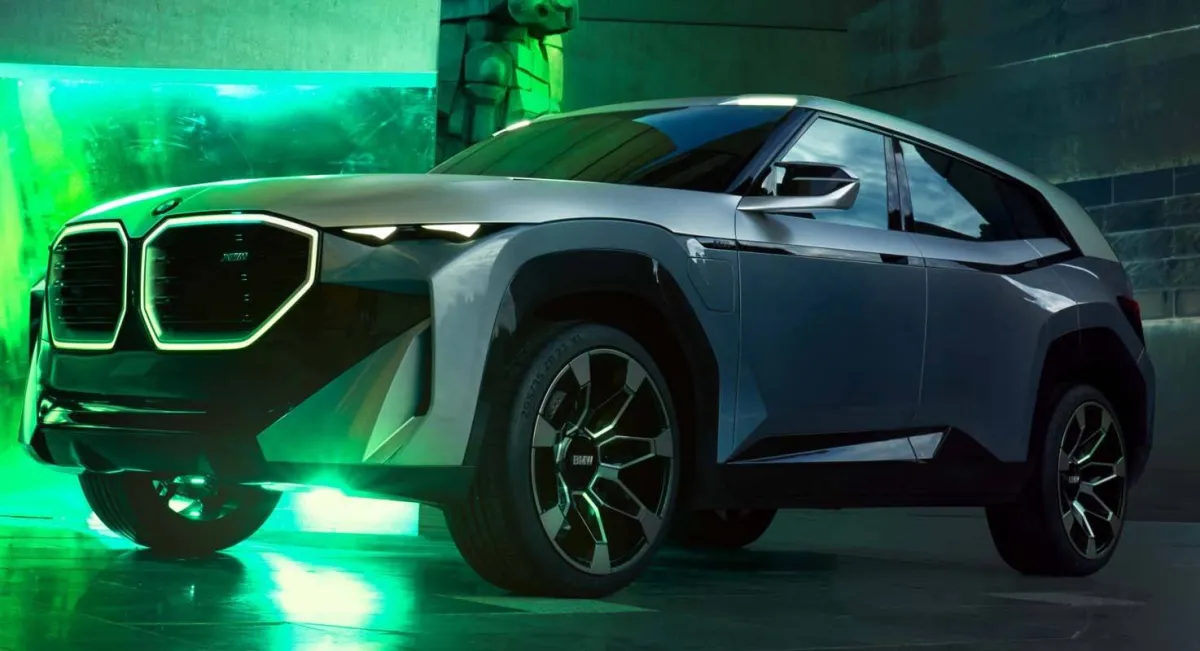 بي إم دبليو تكشف عن طراز كهربائي خارق بقوة 750 حصاناً