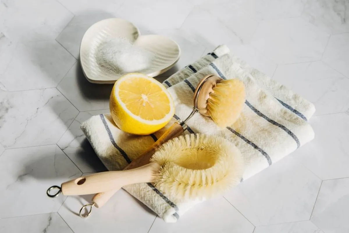 استخدامات الليمون الحامض في التدبير المنزلي