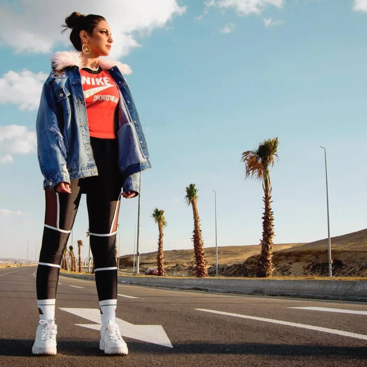 درة زروق بإطلالة رياضية كاجوال  