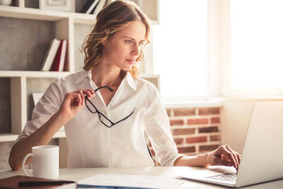 الأبراج والعمل 2022