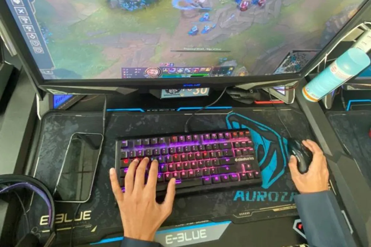 تضمن المعرض العديد من الفعاليات العلمية والترفيهية. الصورة من "وام"