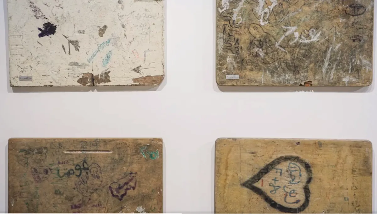 عمل فني مستوحي من الحياة المدرسية - الصورة من حساب بينالي الدرعية على تويتر