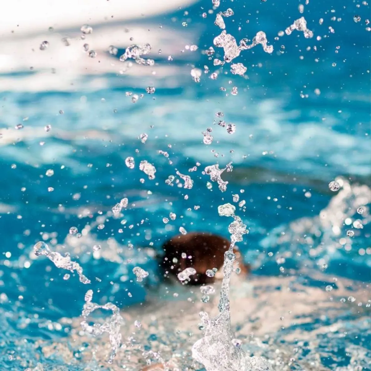 الغرق في المسبح