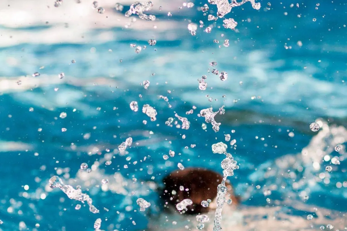 الغرق في المسبح