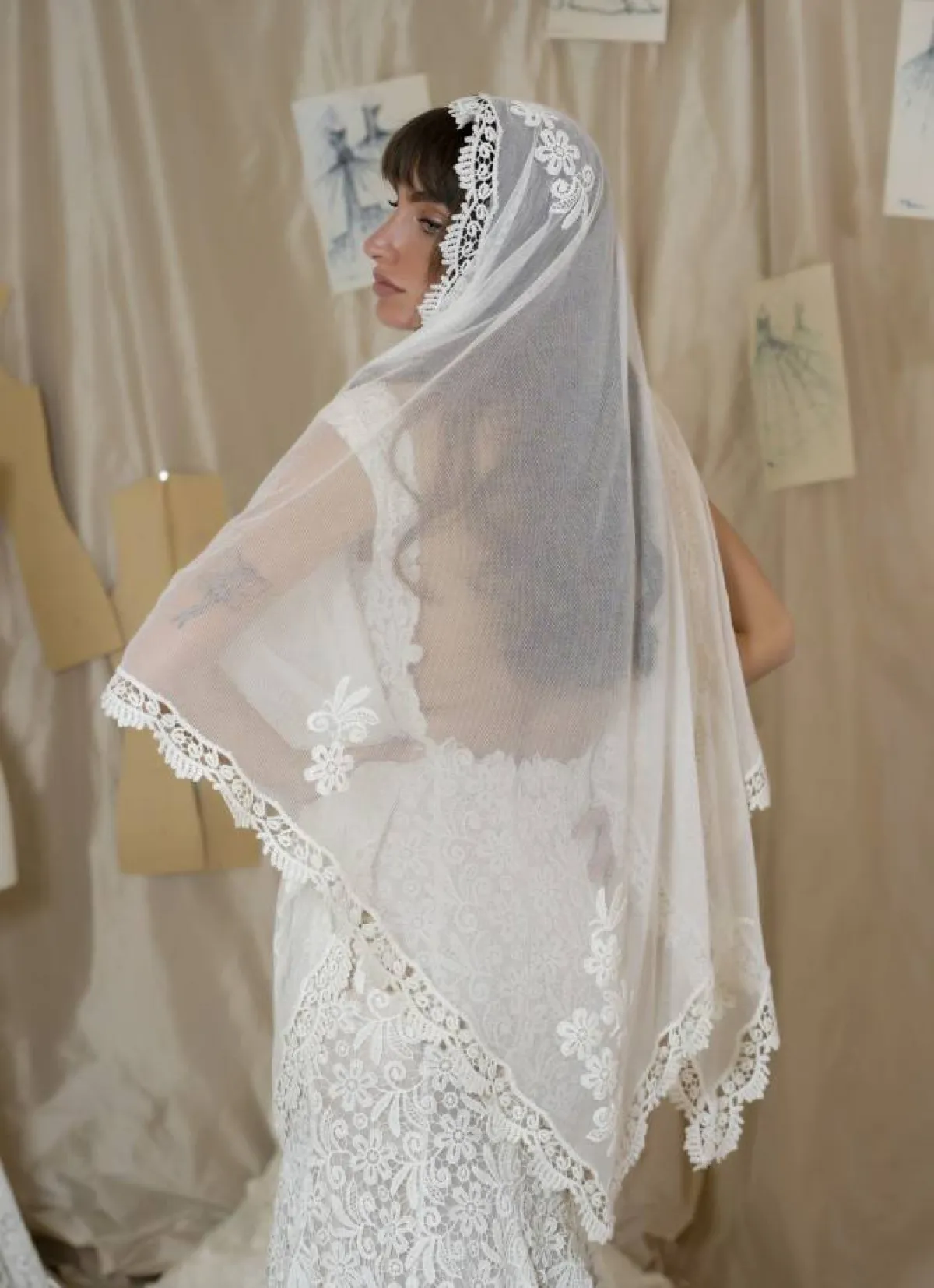 موديلات طرحات قصيرة