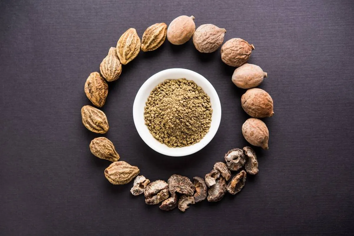 التريفالا للعناية بالشعر