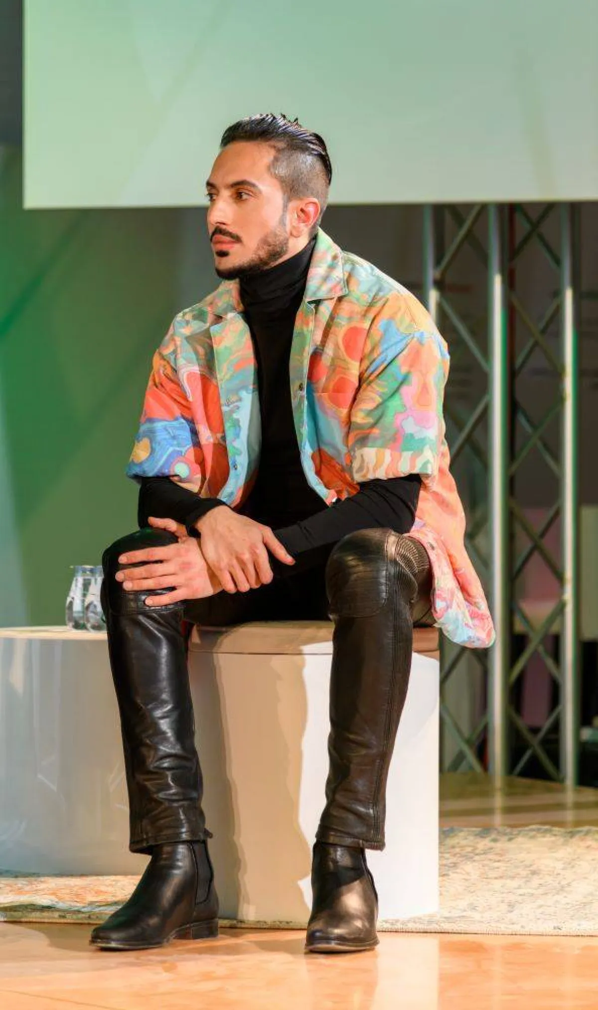 محمد خوجة في اظلال