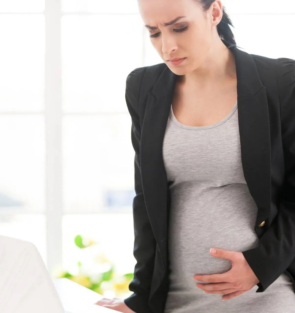 صورة لنغزات البطن