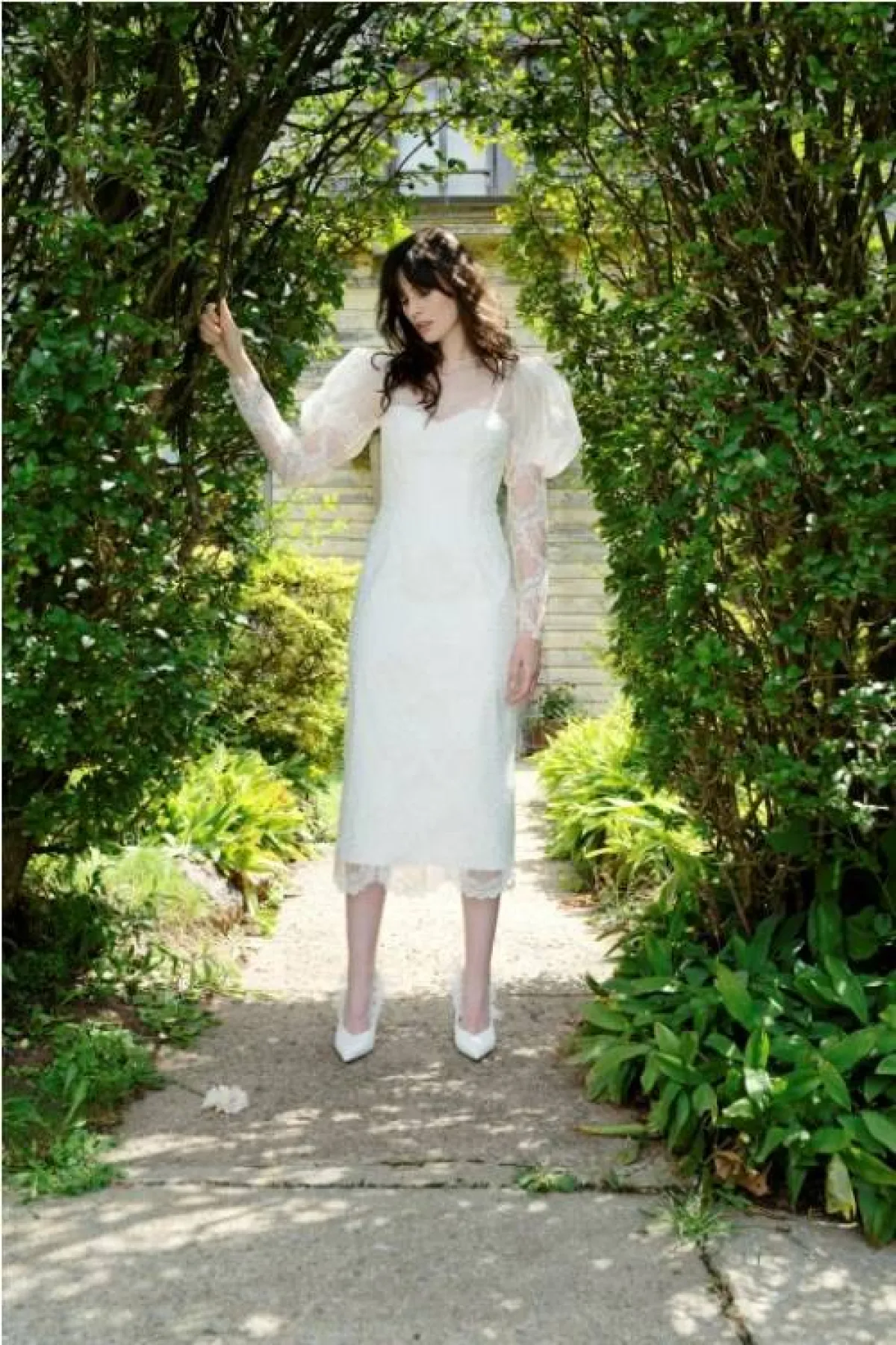 فستان زفاف بقصّة مستقيمة من إليزابيت فيلمور Elizabeth Filmore