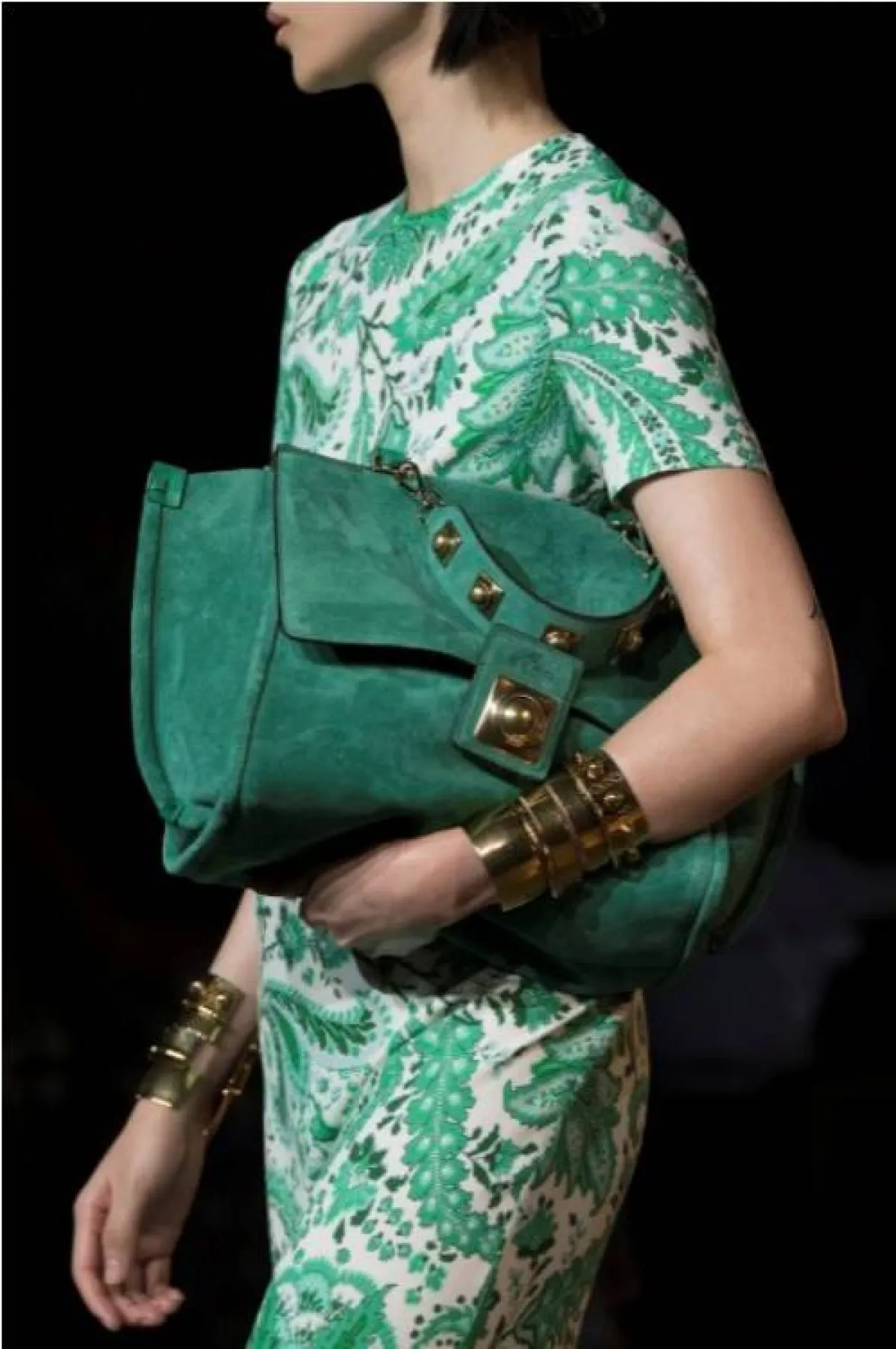 حقيبة يد من المخمل الأخضر الناعم من إيترو  Etro