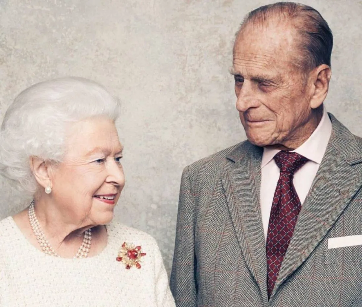 الأمير فيليب والملكة إليزابيث 