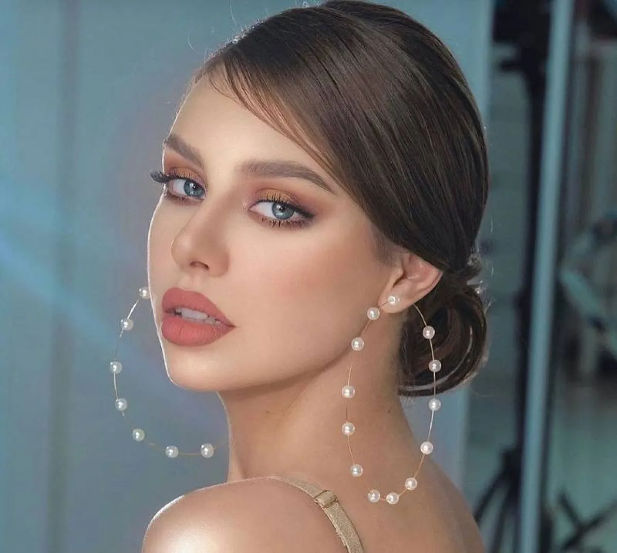 تسريحة  الكعكة المنخفضة