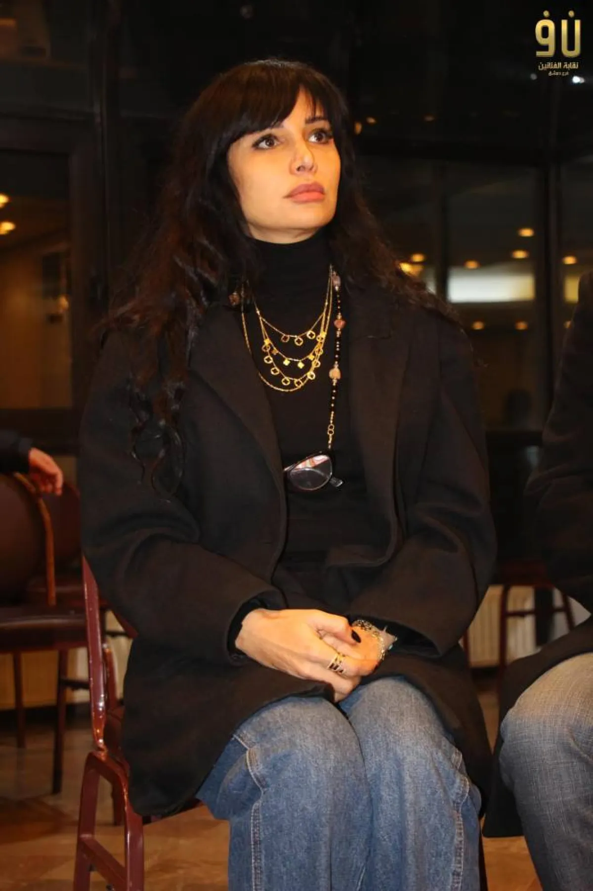 رشا شربتجي في العزاء - الصورة من حساب نقابة الفنانين السوريين على فيسبوك