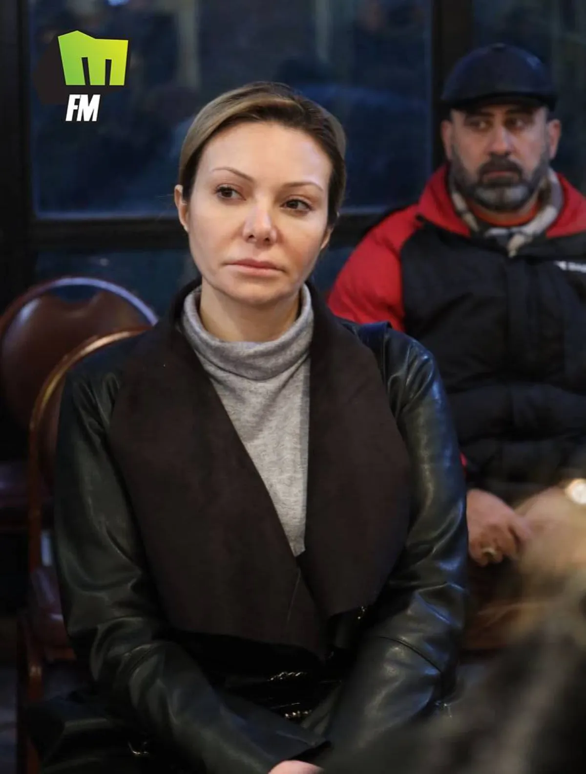 نادين تحسين بيك في العزاء - الصورة من حساب إذاعة ميلودي على فيسبوك