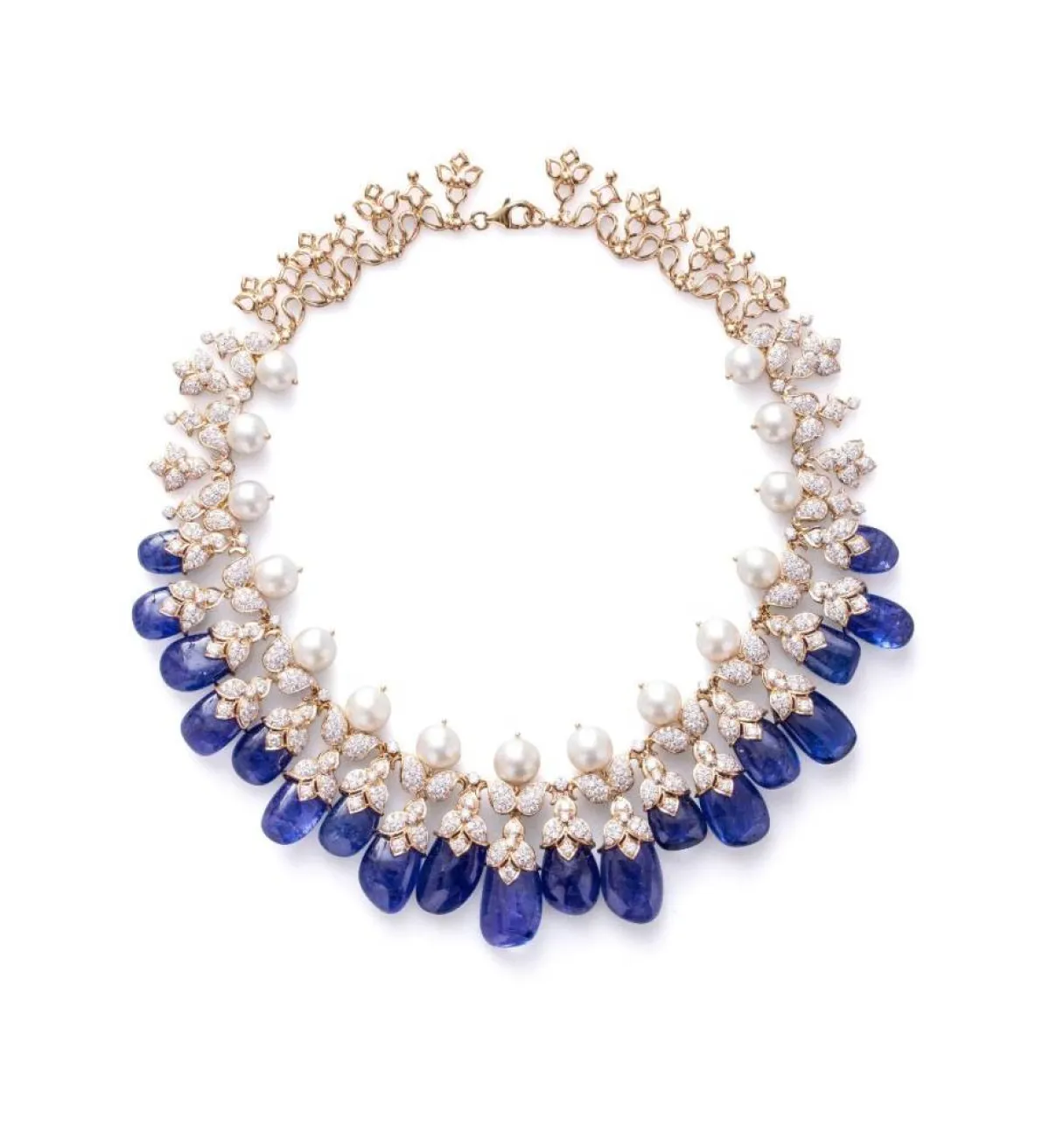 عقد مرصّع بحجر التنزانيت  من فرح خان Farah Khan 