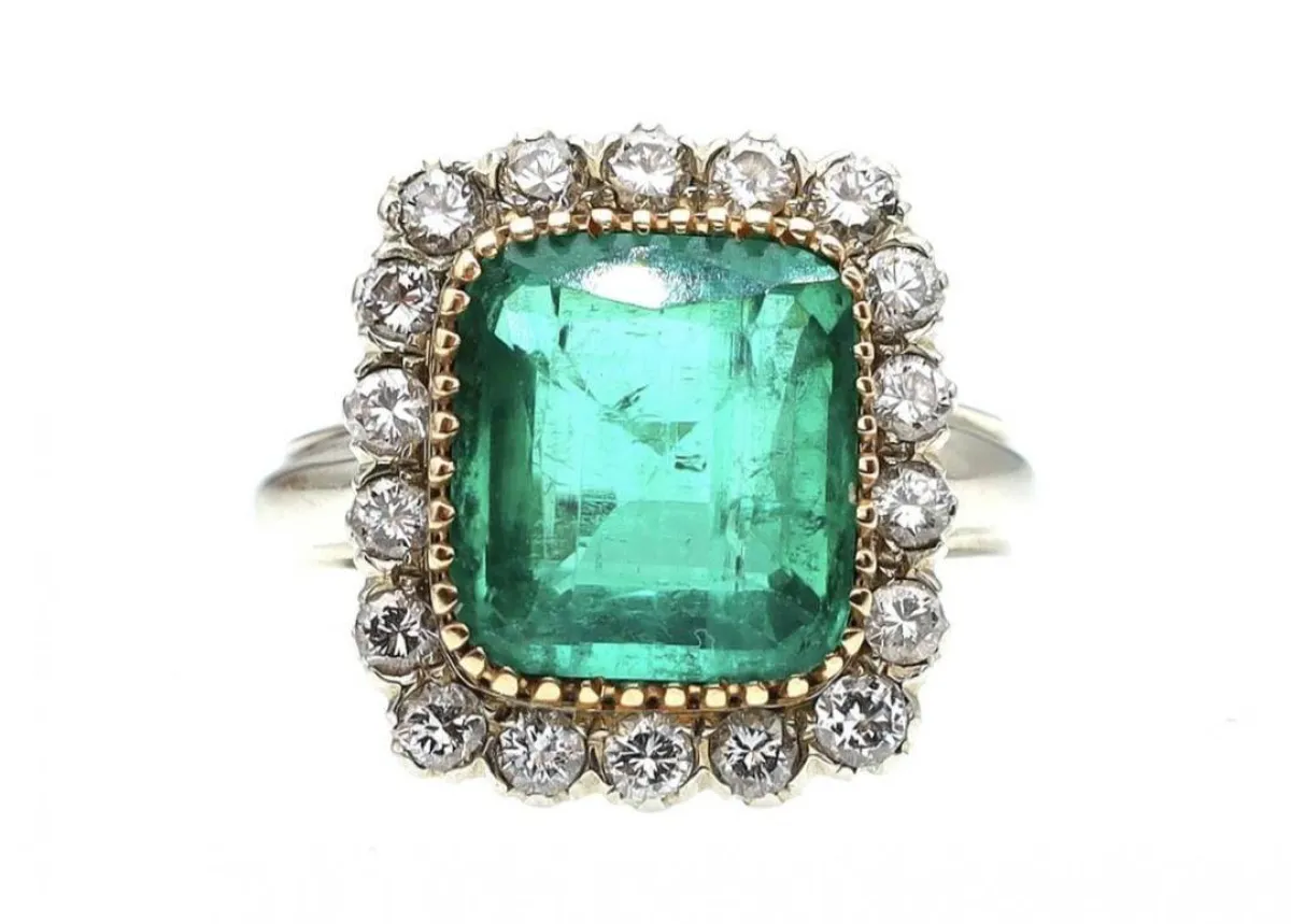 خاتم بحجر الزمرد الكولومبي من Courtville 