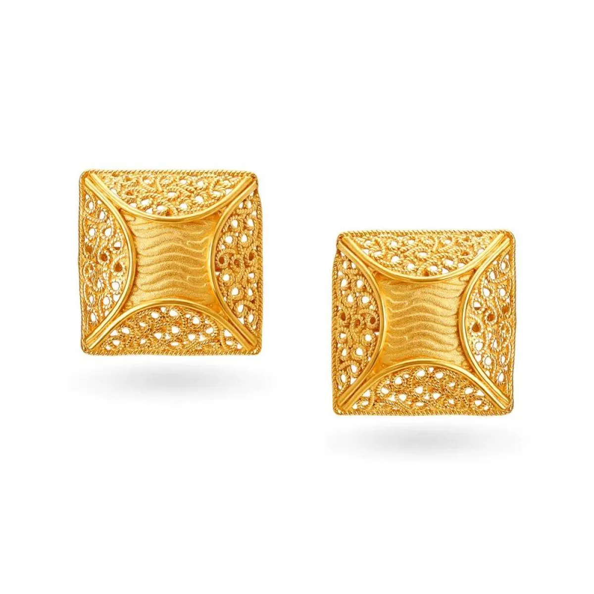 أقراط ذهب مربعة من Tanishq