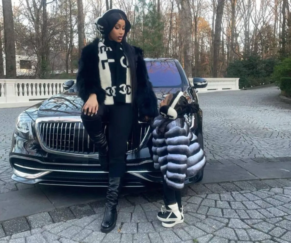 كاردي بي وابنتها - الصورة من حسابها في إنستغرام