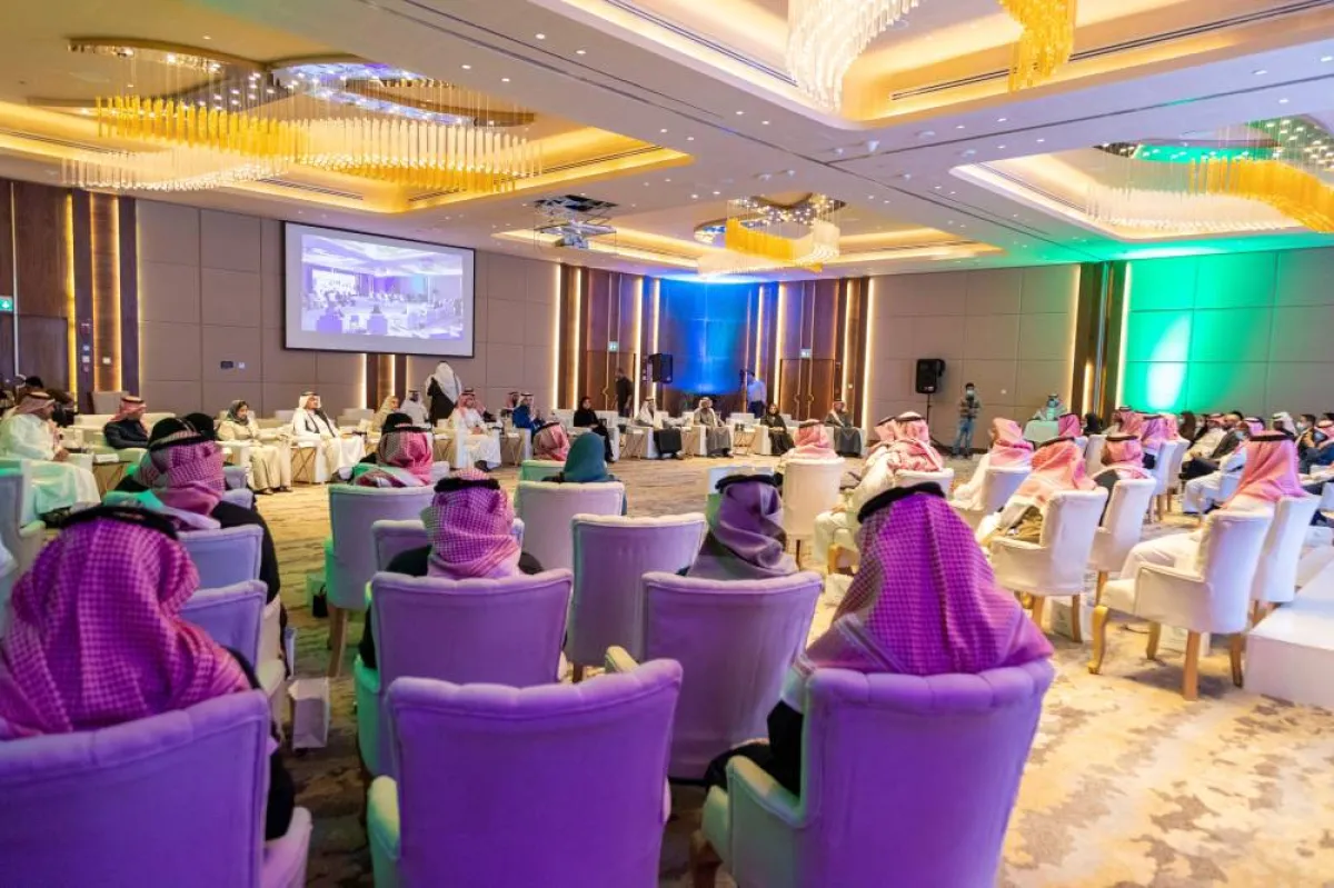 وزارة السياحة تحتفي بتدريب 137 ألف سعودي وسعودية ضمن برنامج "مستقبلك سياحة" خلال عام 2021 - الصورة من حساب الوزارة على تويتر