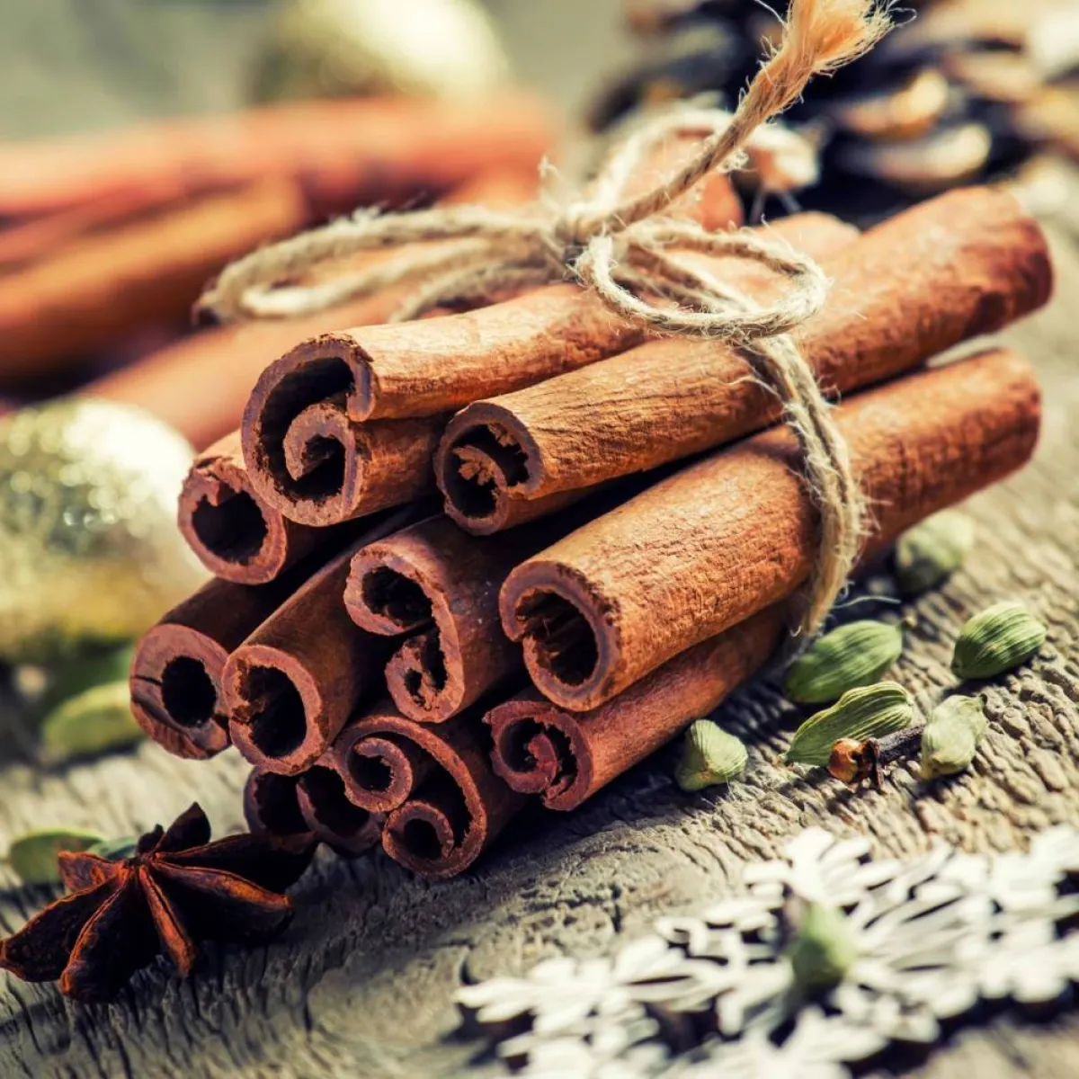 صورة لنبات القرفة