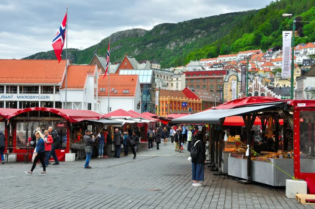 سوق بيرغن للسمك