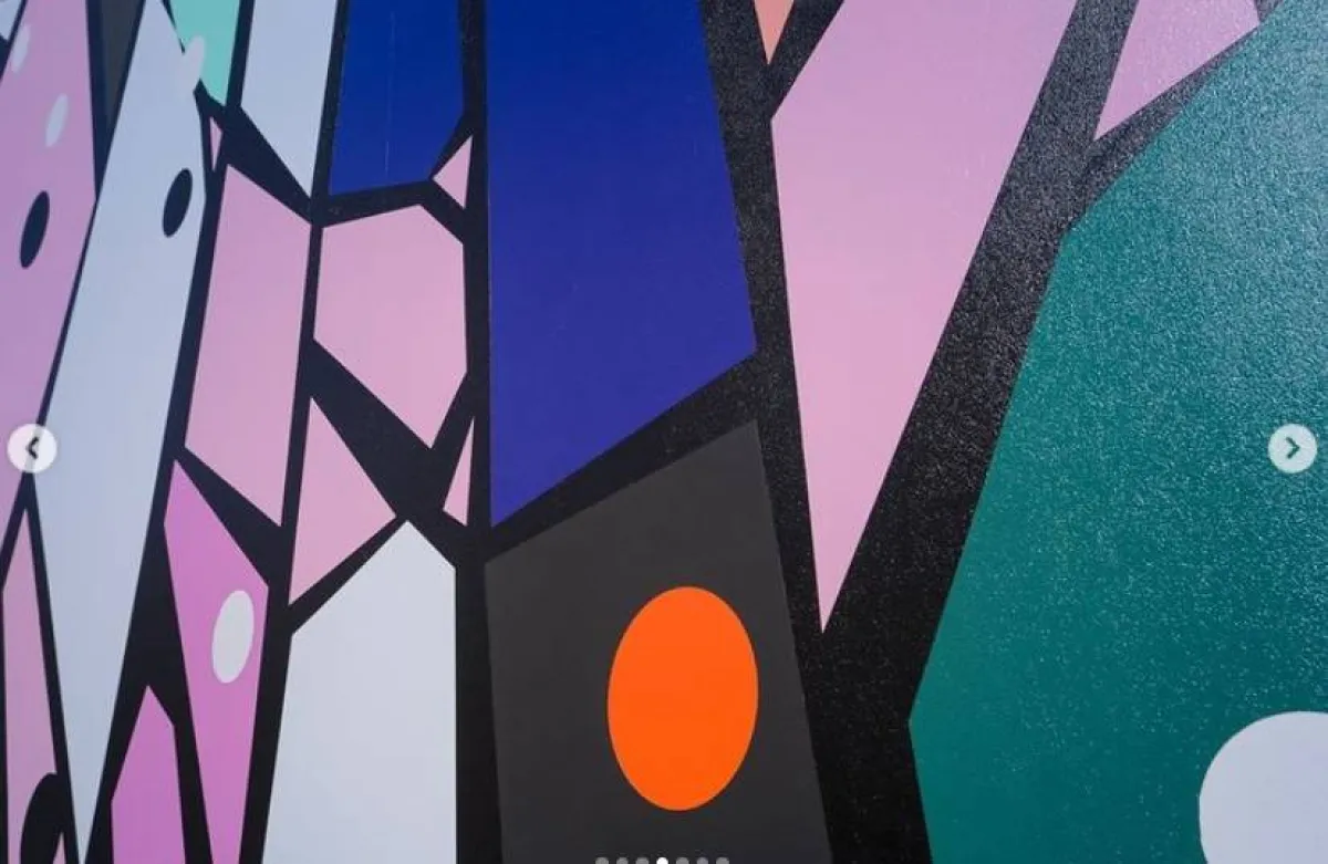 سارة موريس تشارك بعملين فنيين إبداعيين في بينالي الدرعية - الصورة من حساب مؤسسة بينالي الدرعية على انستغرام