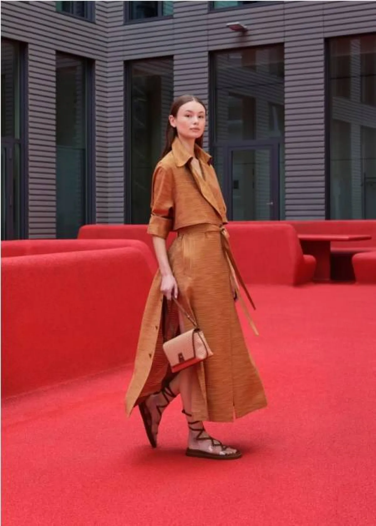 إطلالة كاجوال شيك من أكريس  Akris