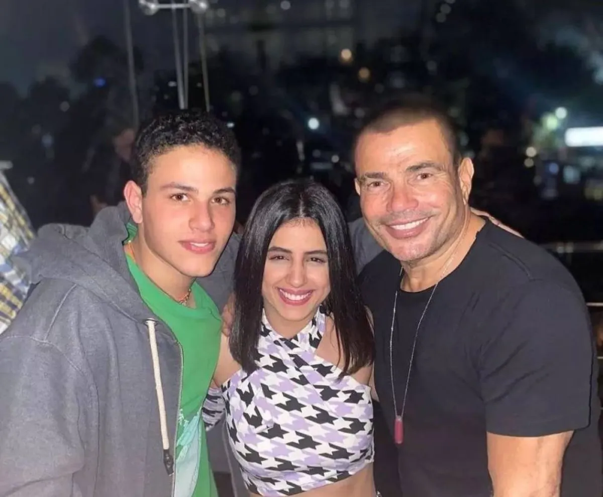 عمرو دياب وابنه عبدالله - الصورة من الحساب الرسمي لفانز عمرو دياب على انستغرام