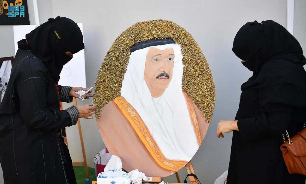 أعمال فنية داخل مهرجان البن الخولاني - الصورة من واس