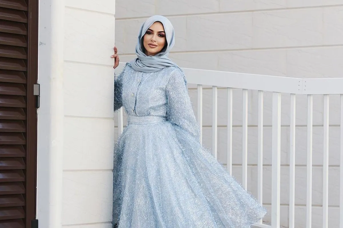 سهى بتنسيق مونكروم للسهرة