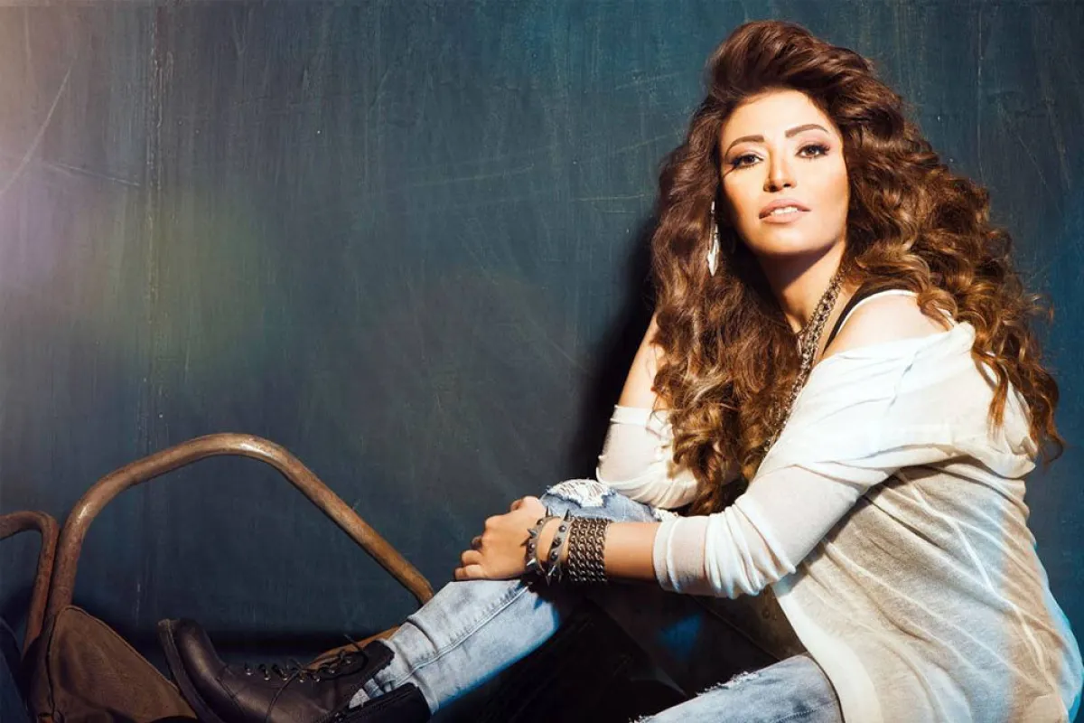 غادة رجب - الصورة من حسابها على الفيس بوك