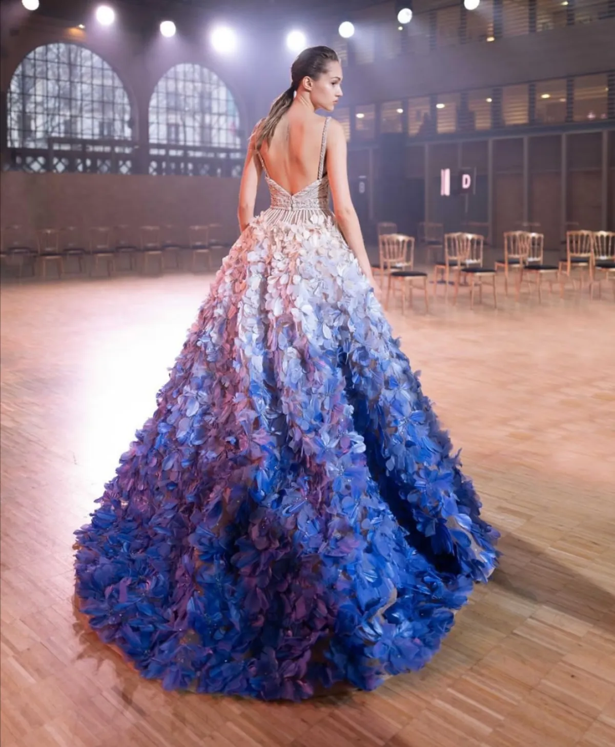 إيلي صعب- الصورة من حساب المصوّر Greg Finck على إنستغرام