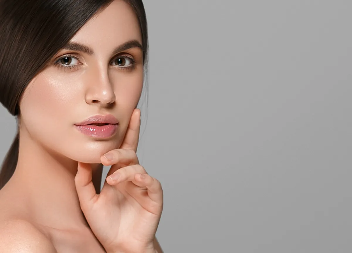 الطماطم لترطيب البشرة