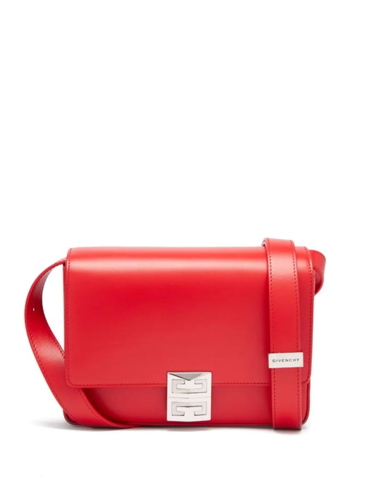 حقائب باللون الأحمر ليوم الحب