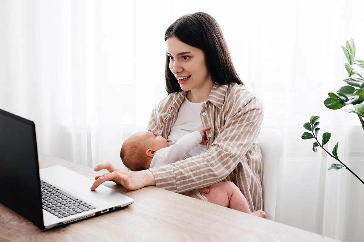 كيف يمكن الاستمرار في الرضاعة بعد العودة للعمل؟