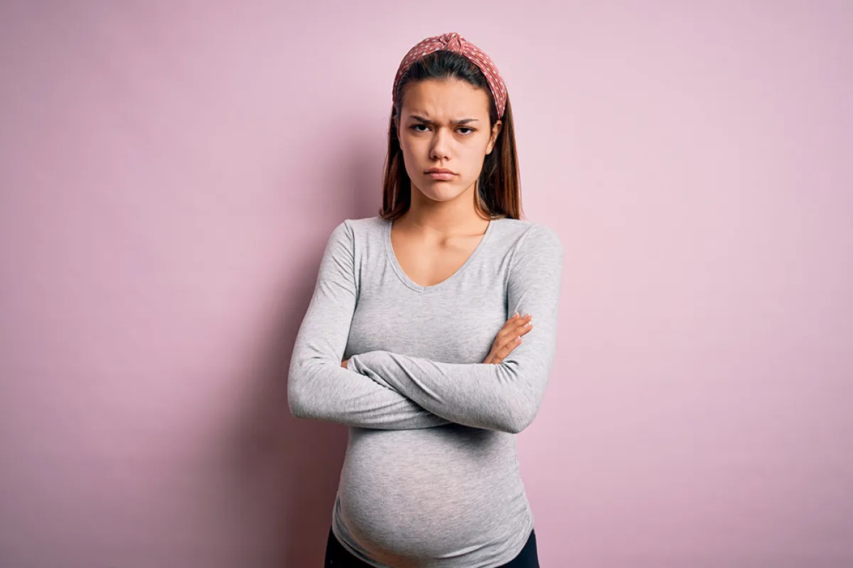 أسباب زيادة عصبية المرأة الحامل