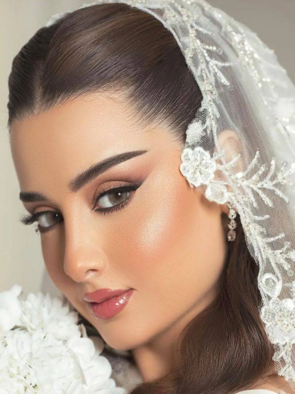 مكياج عروس لامع