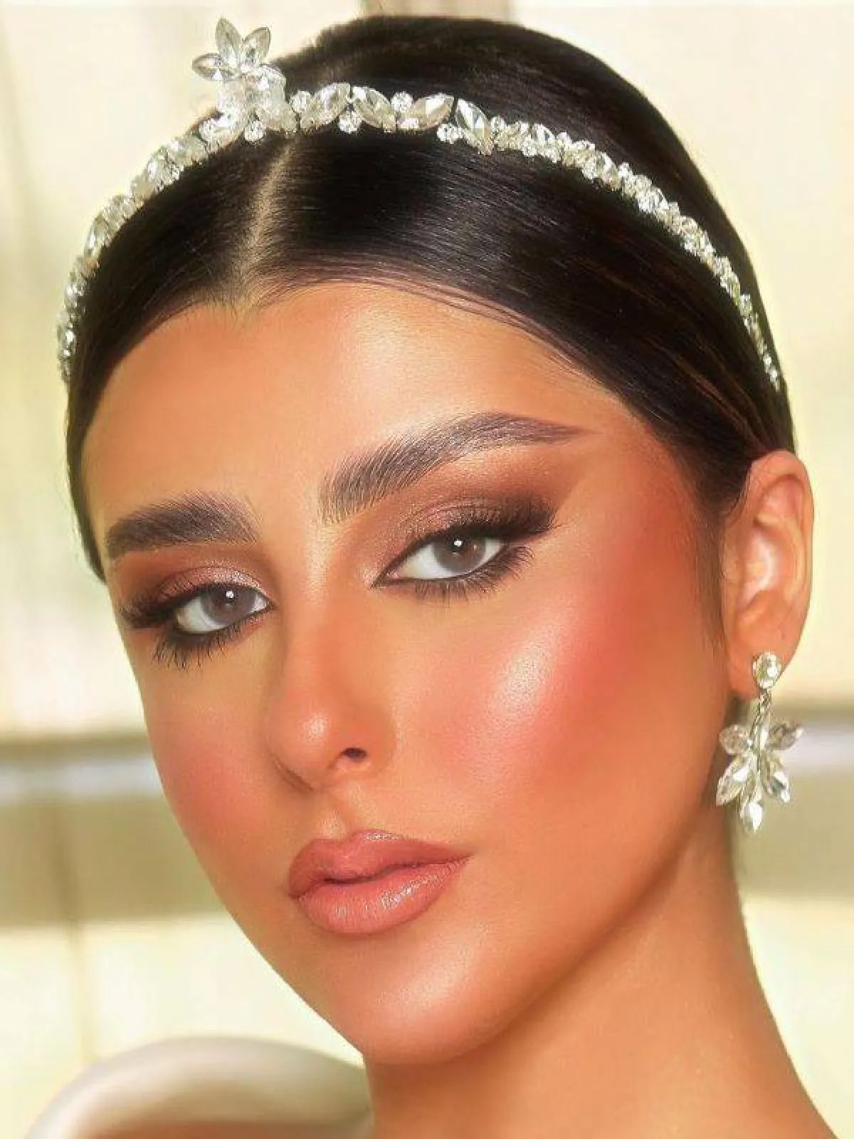 مكياج سموكي للبشرة السمراء